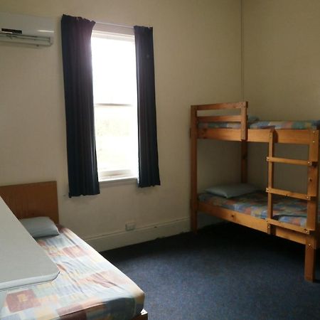 Launceston Backpackers Pansiyon Dış mekan fotoğraf