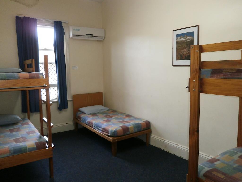 Launceston Backpackers Pansiyon Dış mekan fotoğraf