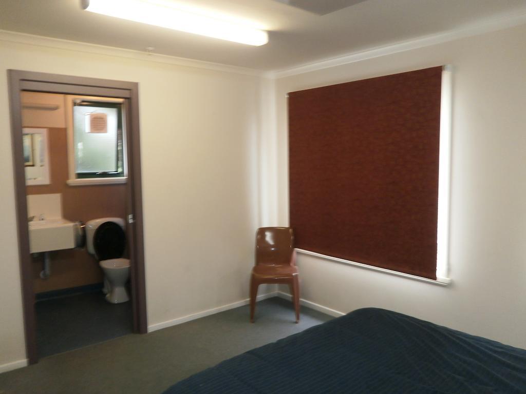 Launceston Backpackers Pansiyon Oda fotoğraf