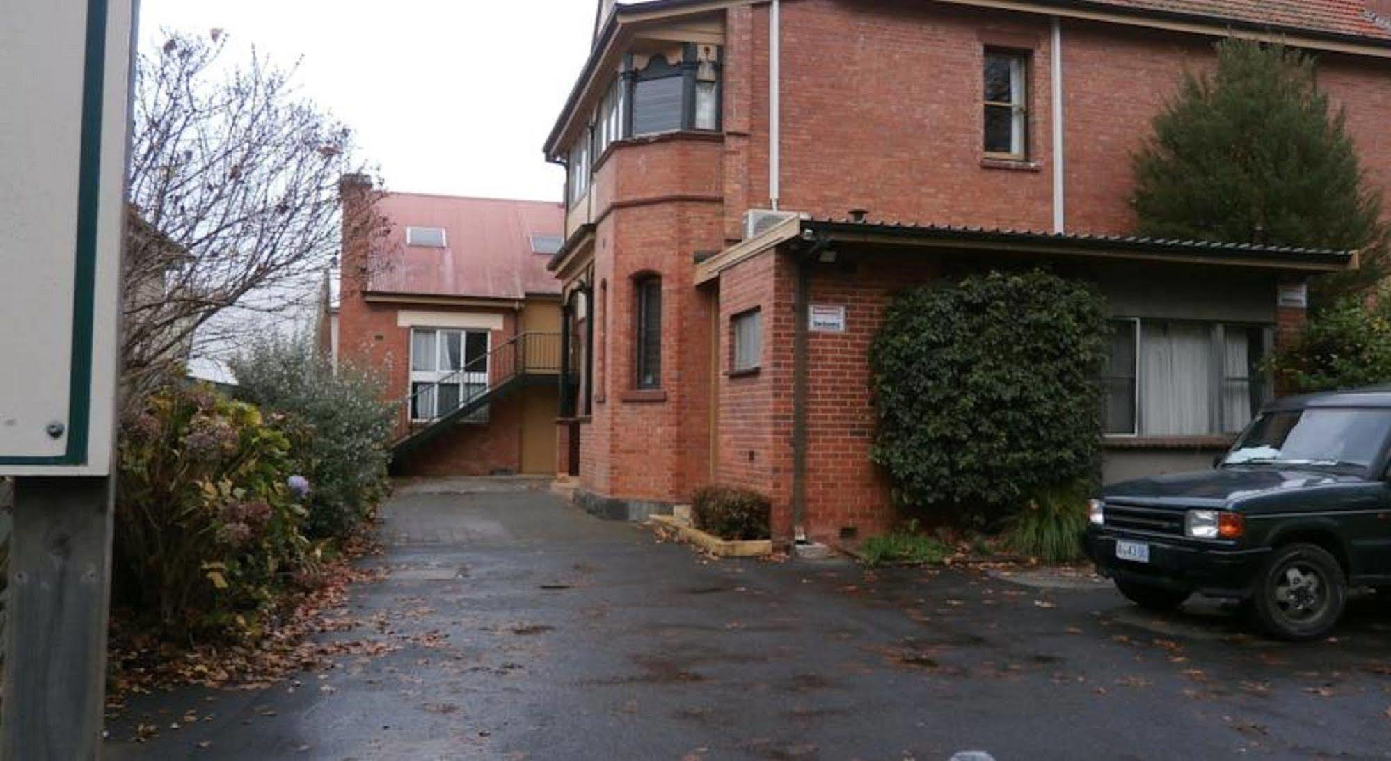 Launceston Backpackers Pansiyon Dış mekan fotoğraf