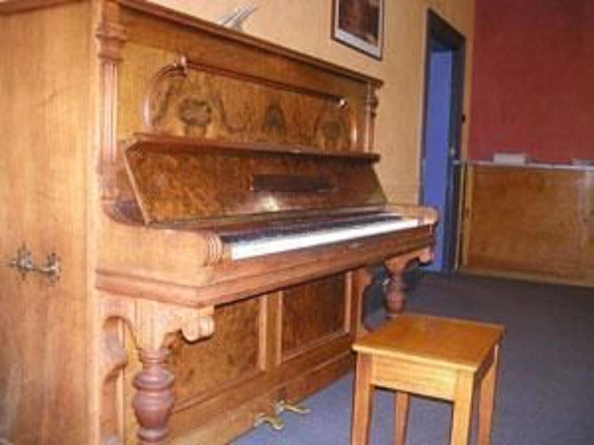 Launceston Backpackers Pansiyon Dış mekan fotoğraf