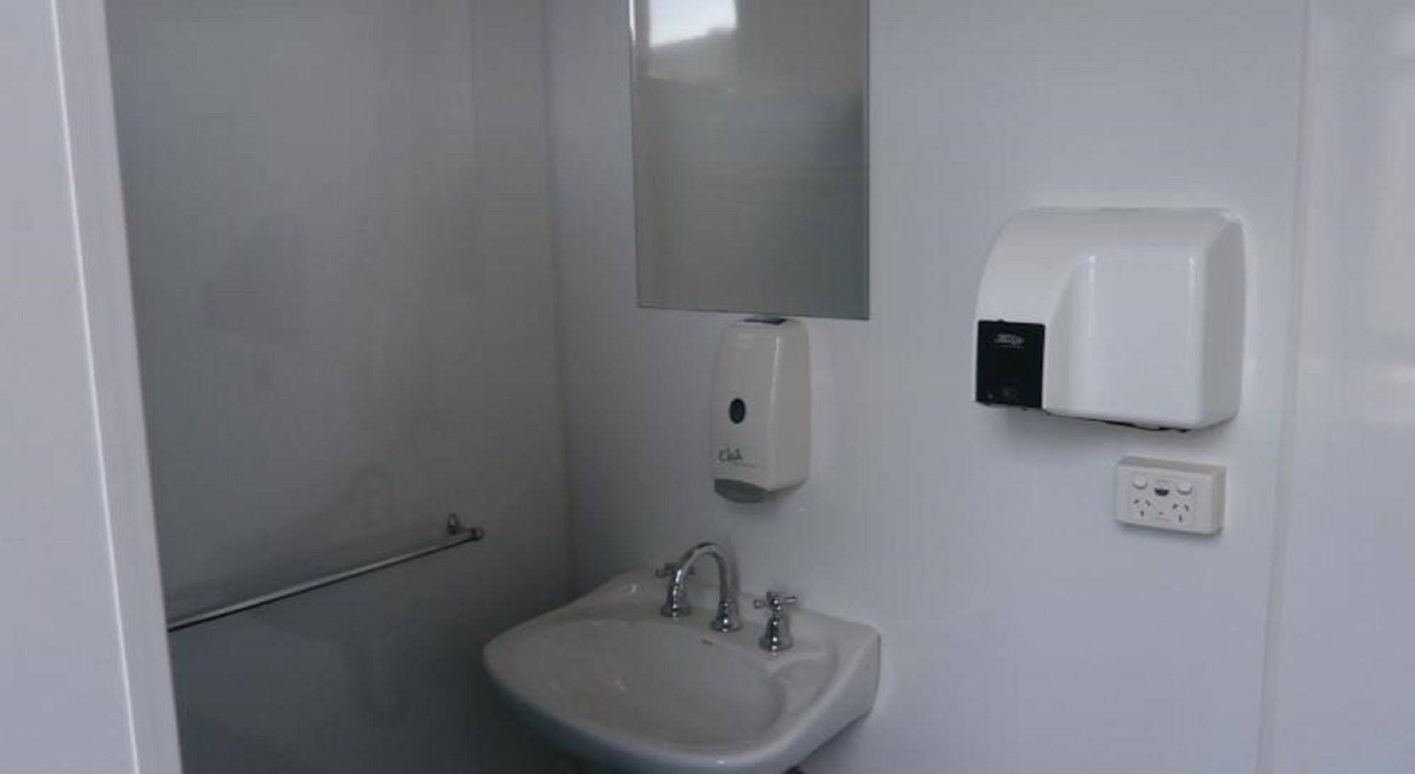 Launceston Backpackers Pansiyon Dış mekan fotoğraf