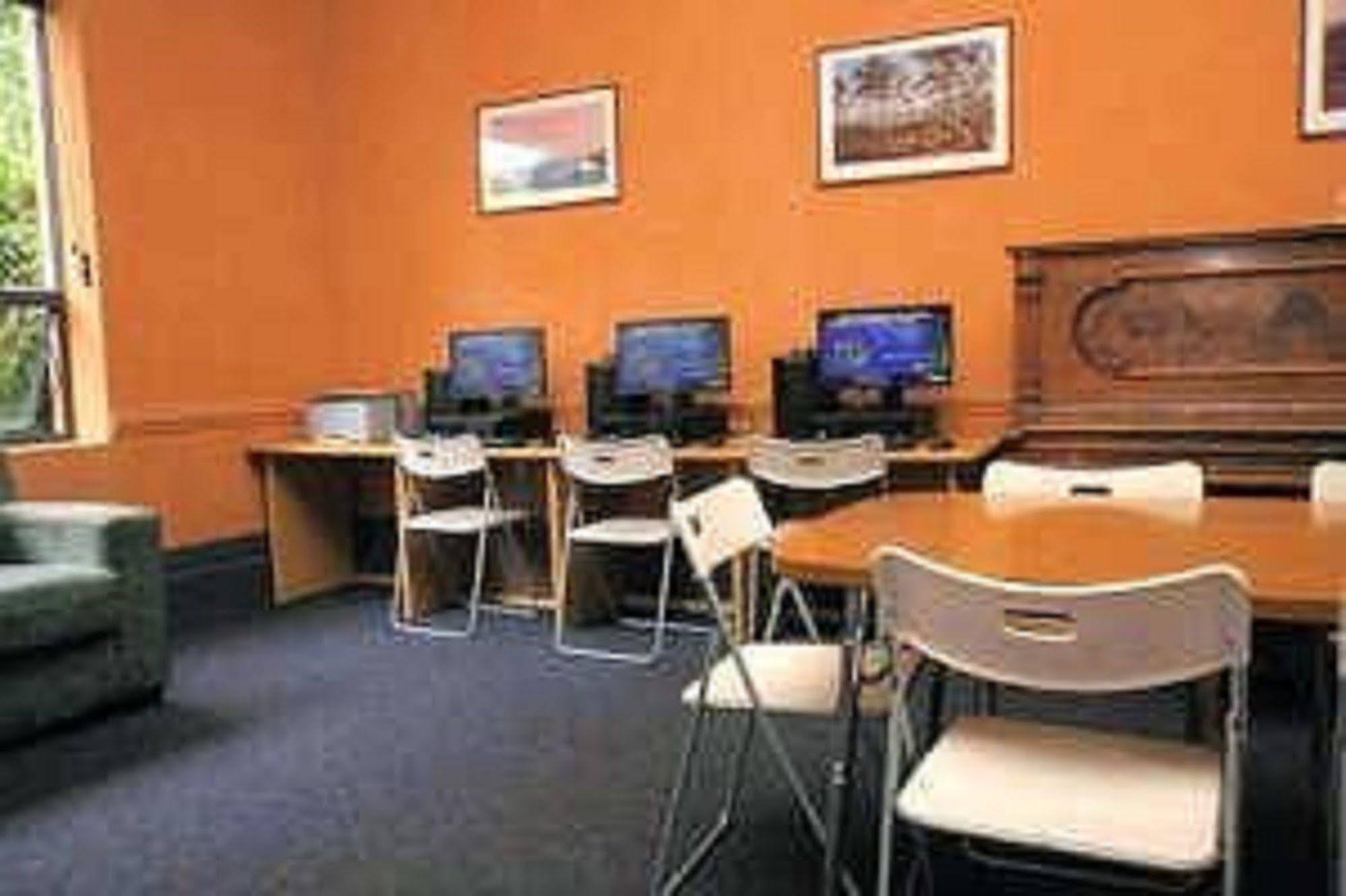 Launceston Backpackers Pansiyon Dış mekan fotoğraf
