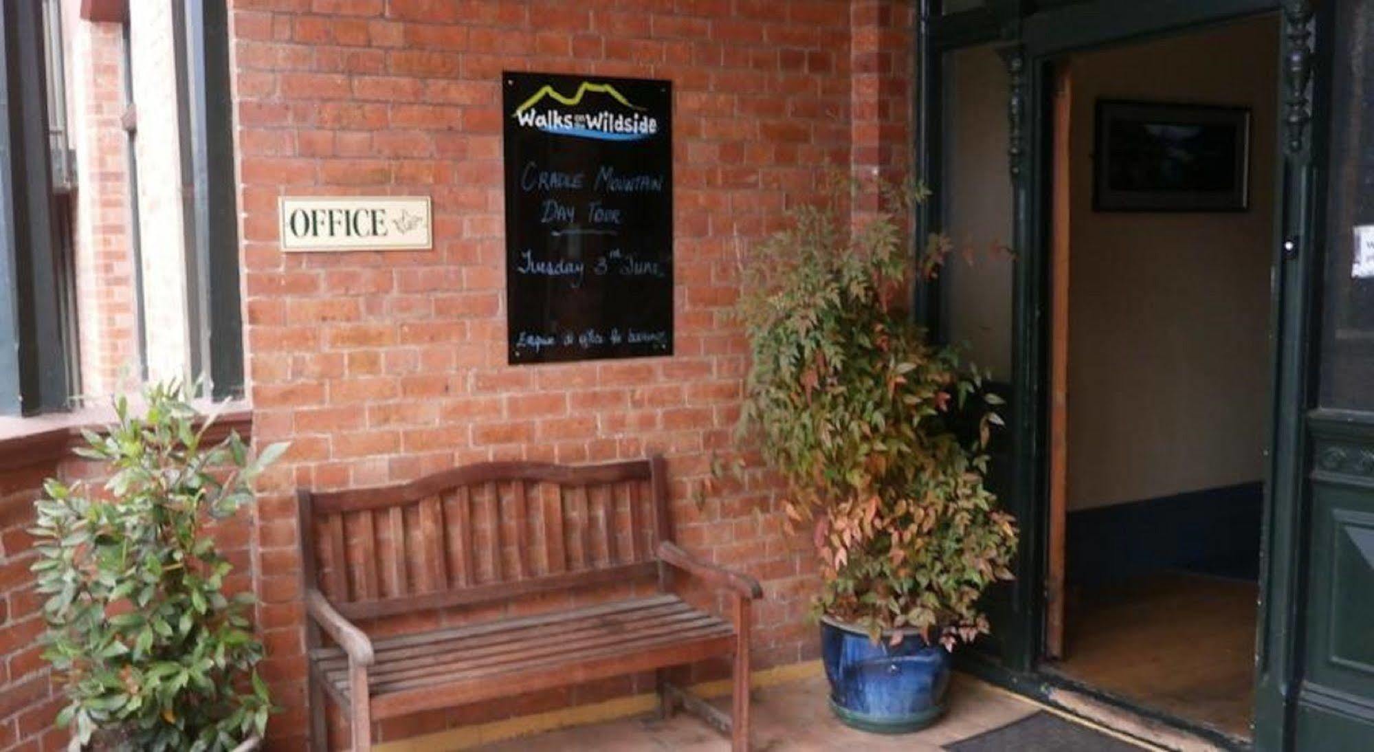 Launceston Backpackers Pansiyon Dış mekan fotoğraf