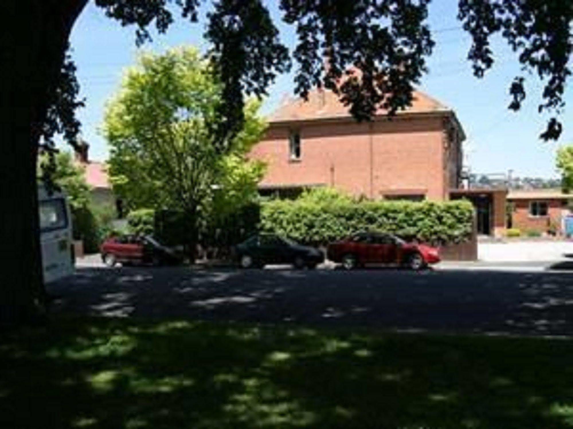 Launceston Backpackers Pansiyon Dış mekan fotoğraf