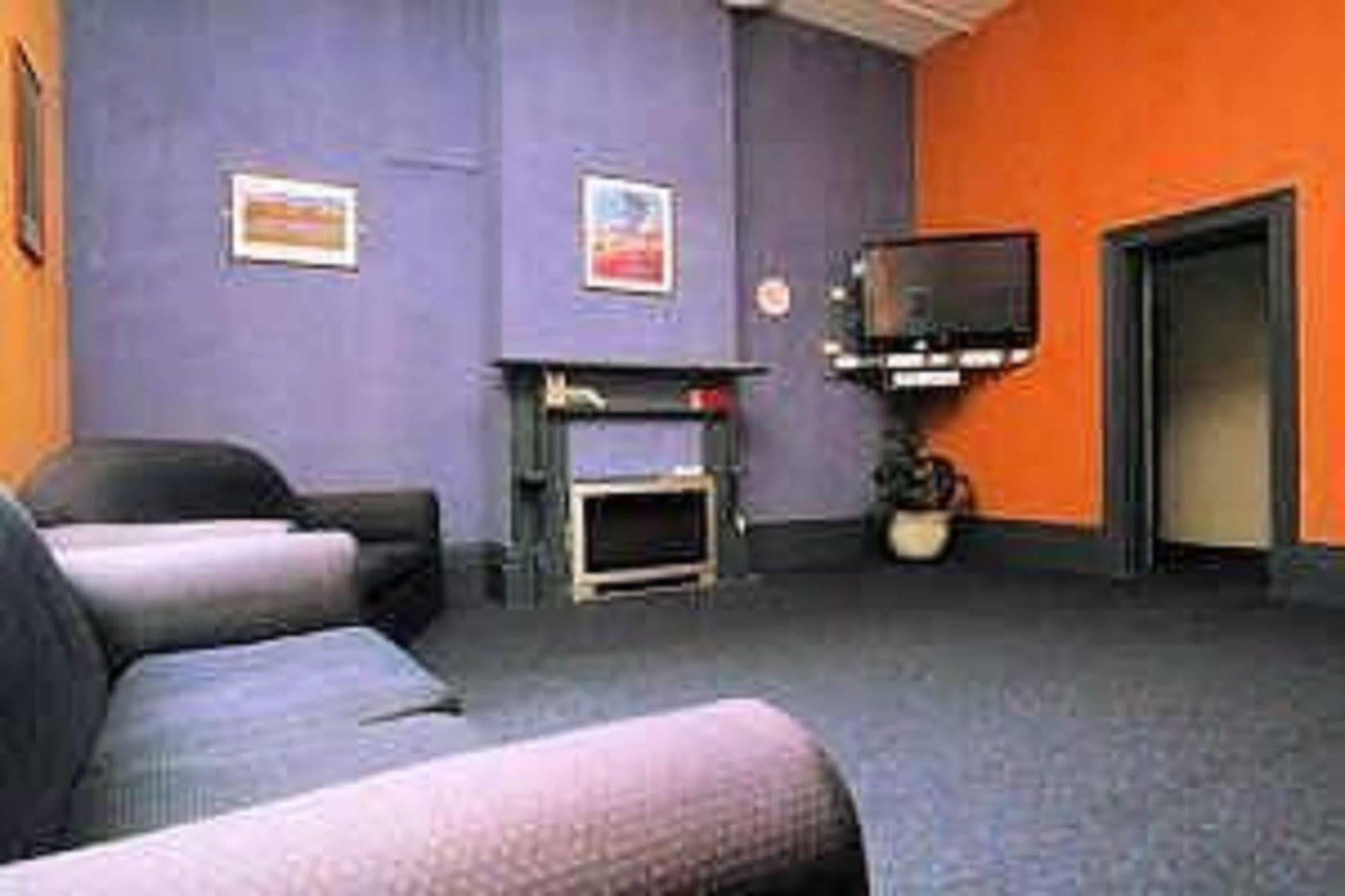 Launceston Backpackers Pansiyon Dış mekan fotoğraf